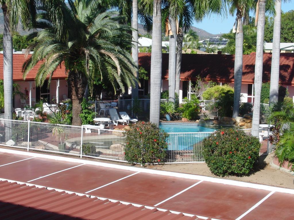 Monte Carlo Motor Inn Τάουνσβιλ Εξωτερικό φωτογραφία