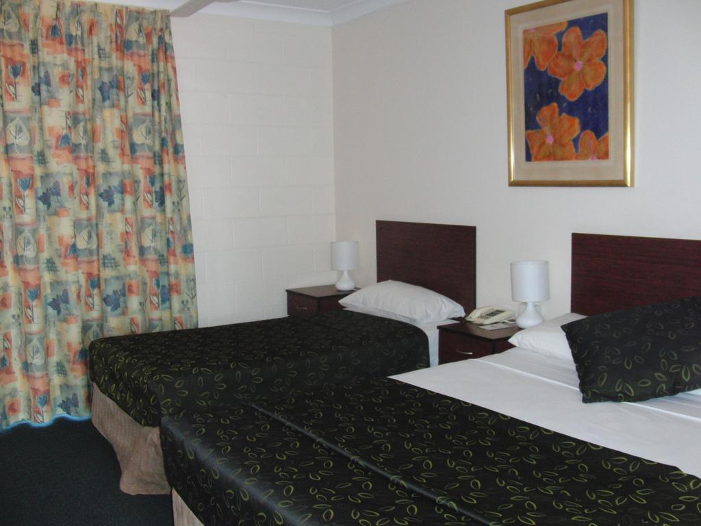 Monte Carlo Motor Inn Τάουνσβιλ Εξωτερικό φωτογραφία